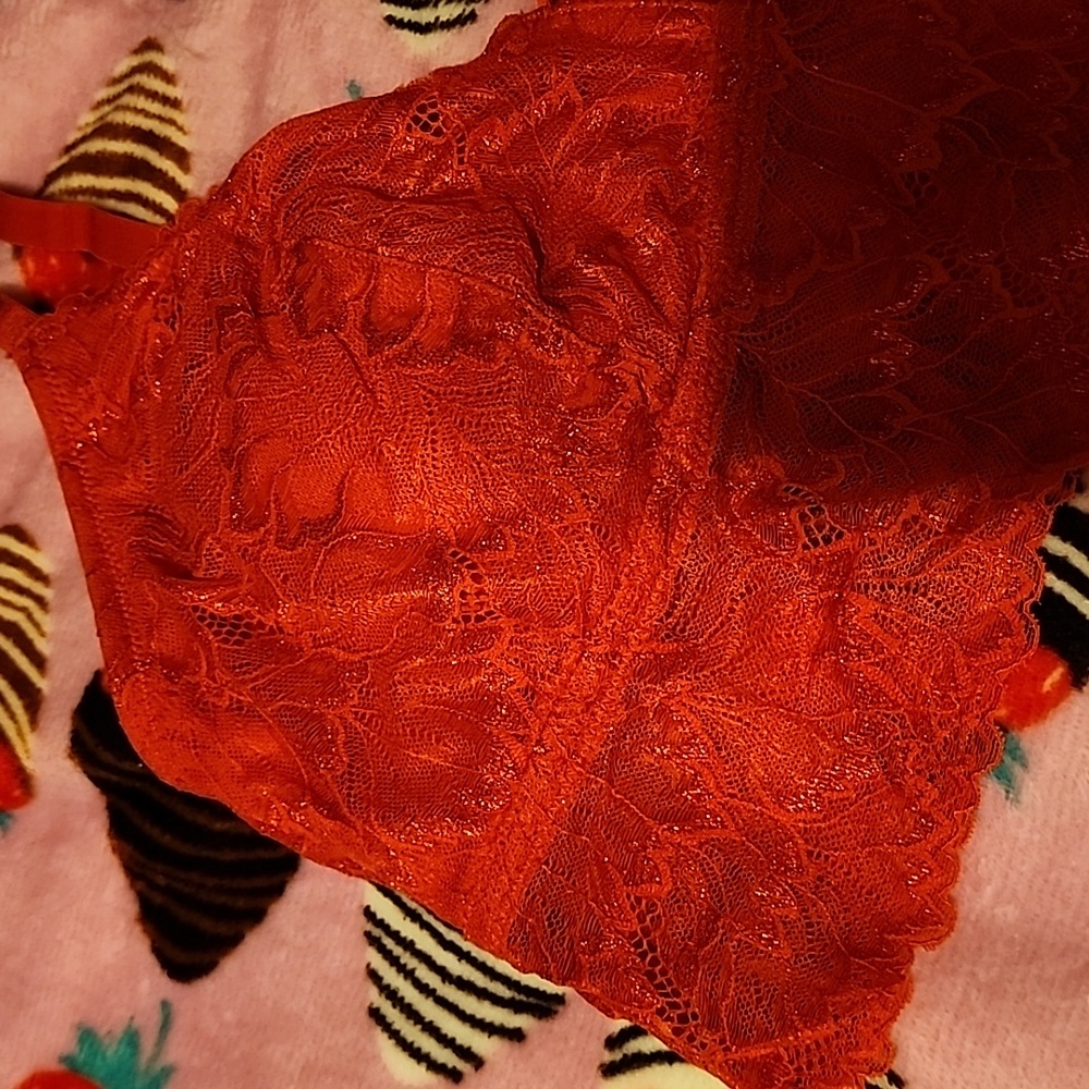 Auden Red Shimmer Bralette - Picture 2 of 6